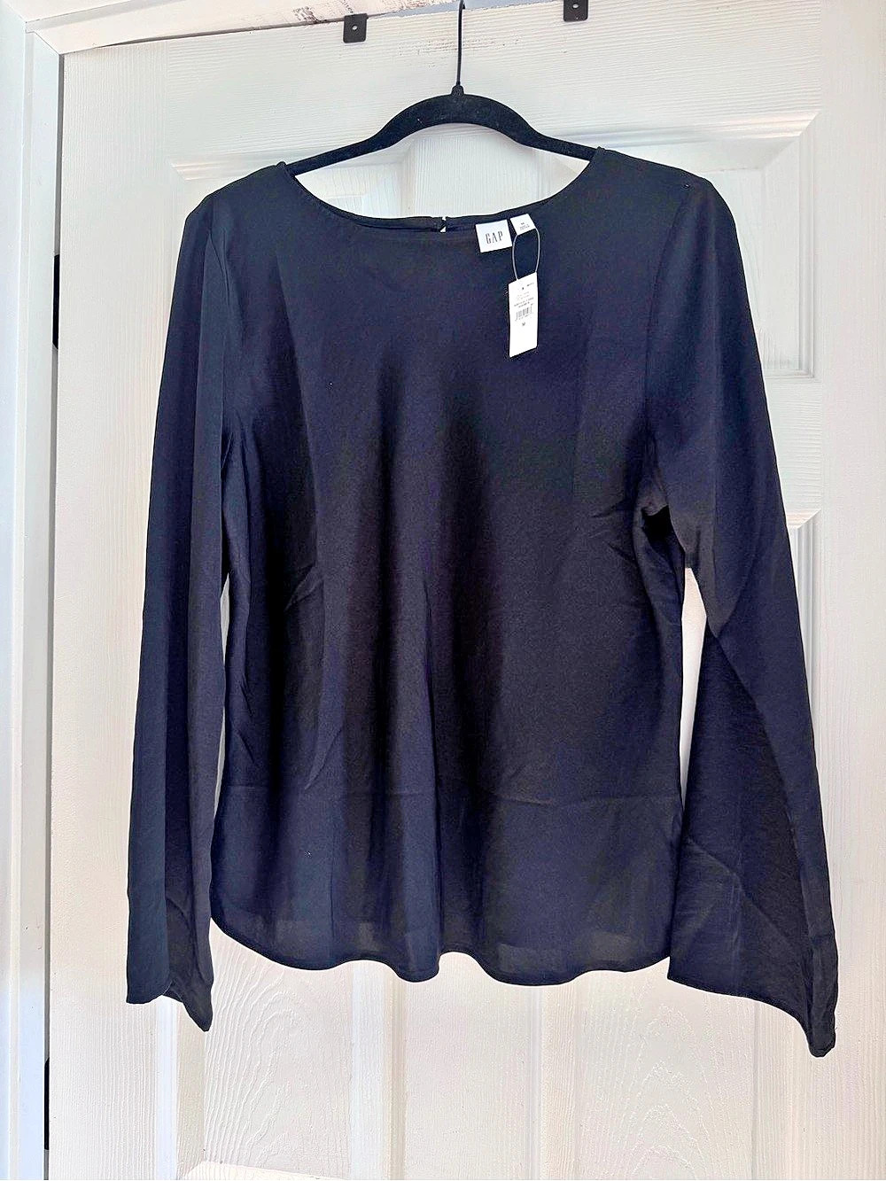 Gap Bell Sleeve Boatneck Top Long Sleeve Black Medium